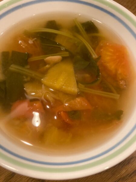 台湾パインとトマトのスープ