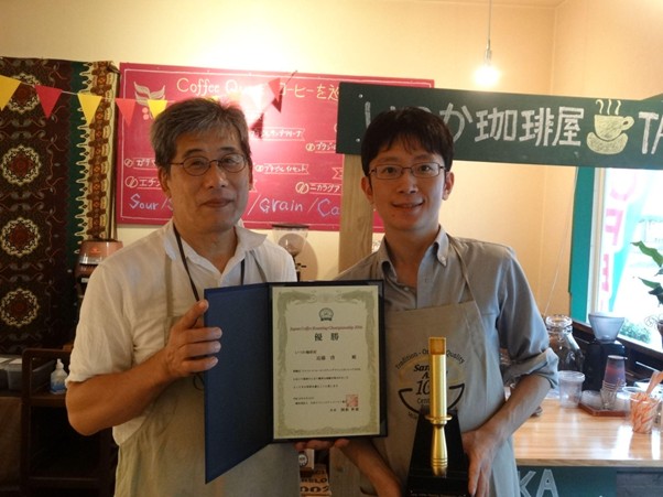 いつか珈琲屋店内で。加藤さんと近藤さん。